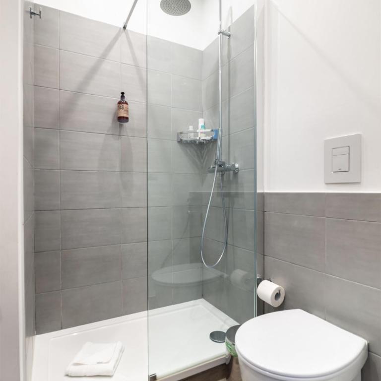 Clementi 18 Suites Rome - Camera Matrimoniale Economy - 3