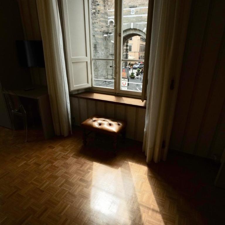 La Terrazza di via Elisa - Suite Familiare - 10