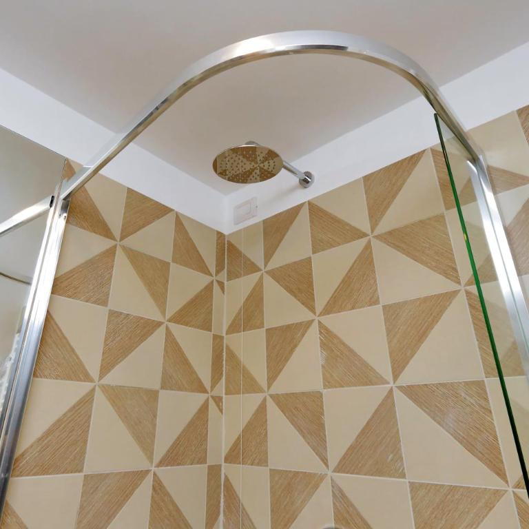 Bellezza Al Colosseo - B&B & Apts - Appartamento con 2 Camere da Letto (4 Adulti) - Via San Giovanni in Laterano 250 - 2