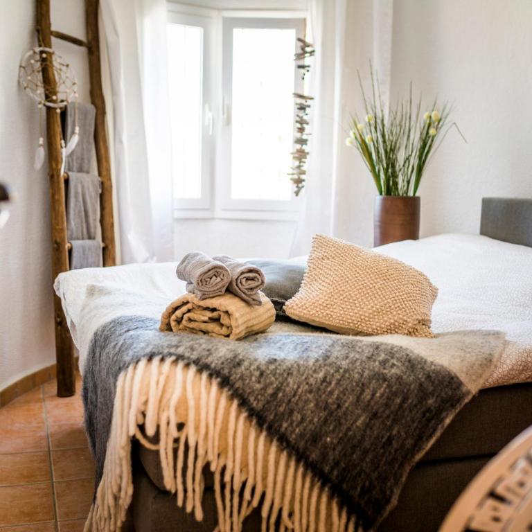Boutique Villa Moraira, private luxe villa with views all at one level 1000m2, heated pool & jacuzzi WIFI close to center Moraira - Villa with Private Pool - 19