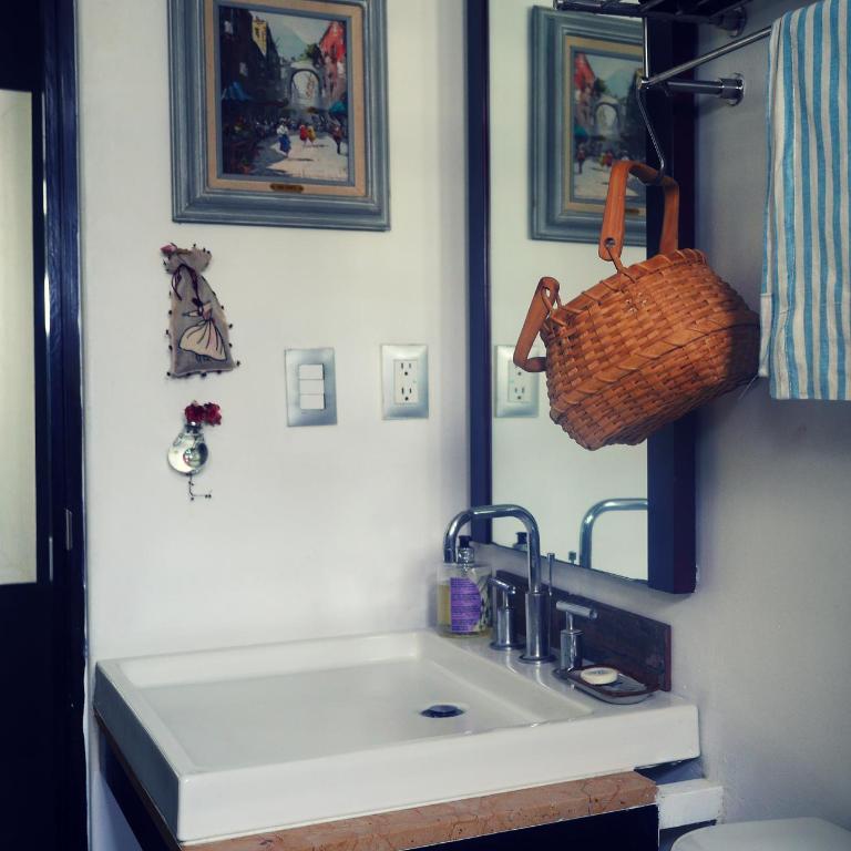 Pequeña habitacion FRIDA - design CDMX - áreas comunes compartidas - Habitación Doble Deluxe - 7