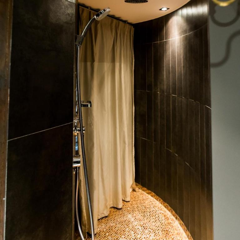 Boutique Hotel Hippocampus - King Suite with Balcony - 3