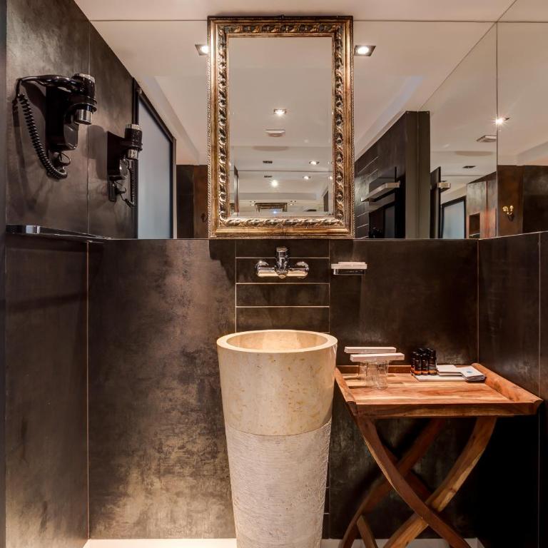 Boutique Hotel Hippocampus - King Suite with Balcony - 4