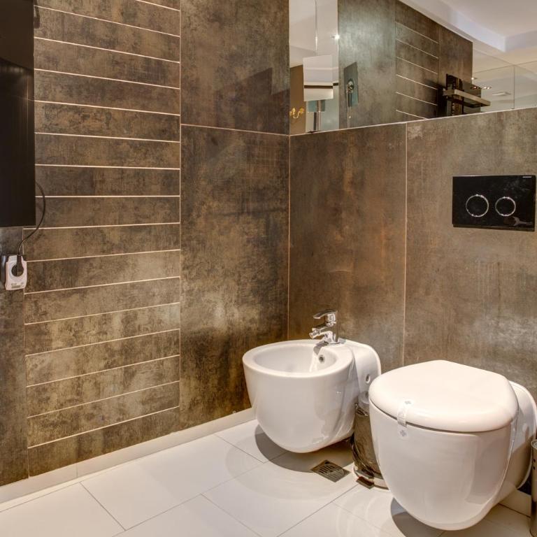 Boutique Hotel Hippocampus - King Suite with Balcony - 5