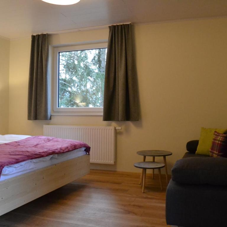 Pension Adlerhorst - Dreibettzimmer - 2