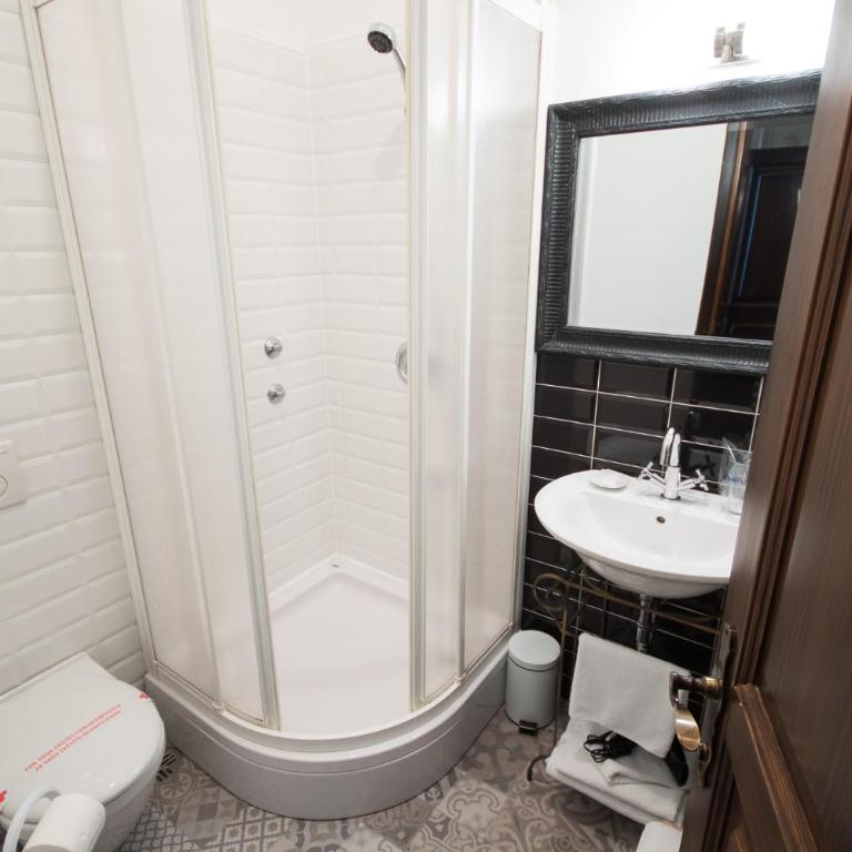 Hotel Ovo malo duše - Dvokrevetna Soba sa Zasebnim Krevetima - 3
