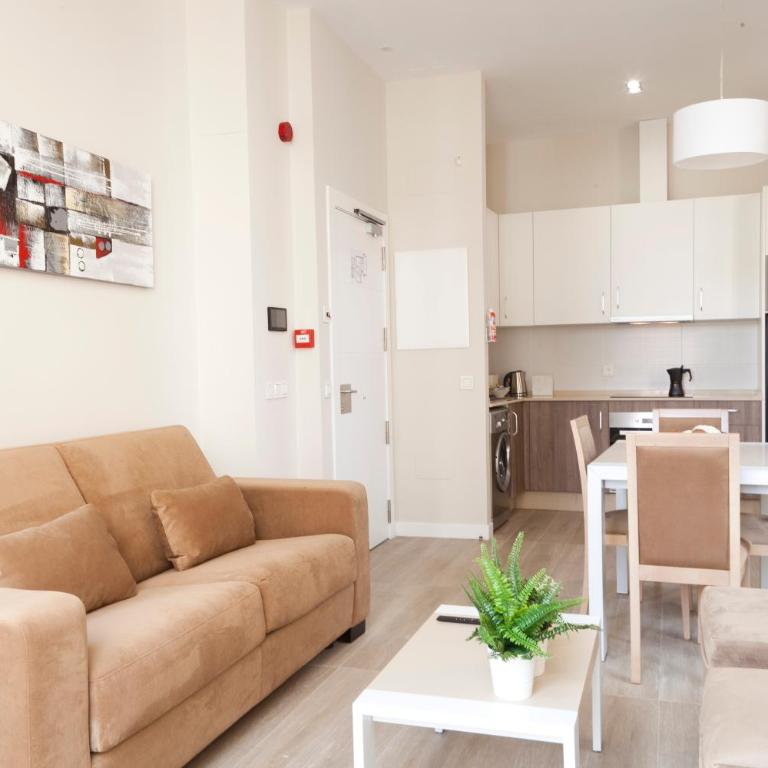 Apartamentos Pinar Málaga Centro - Carretería - Apartamento Superior de 1 dormitorio con balcón - 12