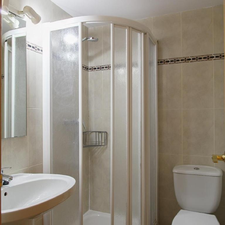 UHC Ventura Park Apartments - Apartamento de 2 dormitorios - 14