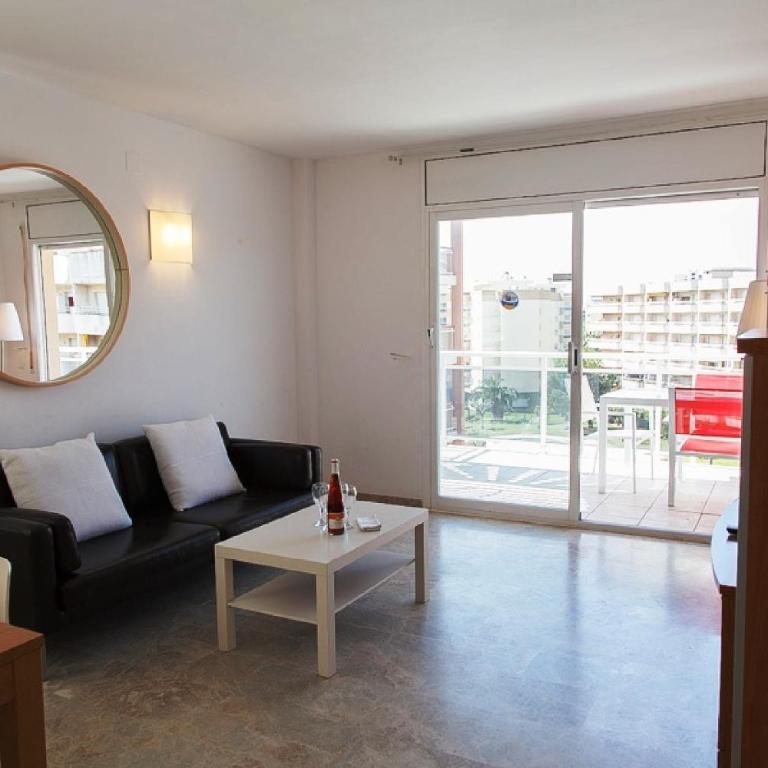UHC Ventura Park Apartments - Apartamento de 3 dormitorios - 25