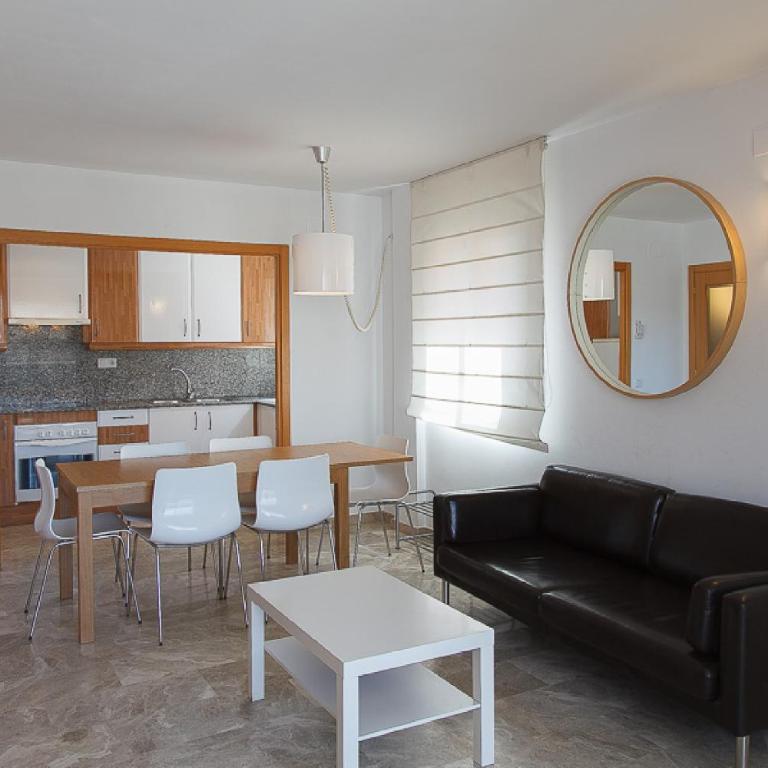 UHC Ventura Park Apartments - Apartamento de 3 dormitorios - 7