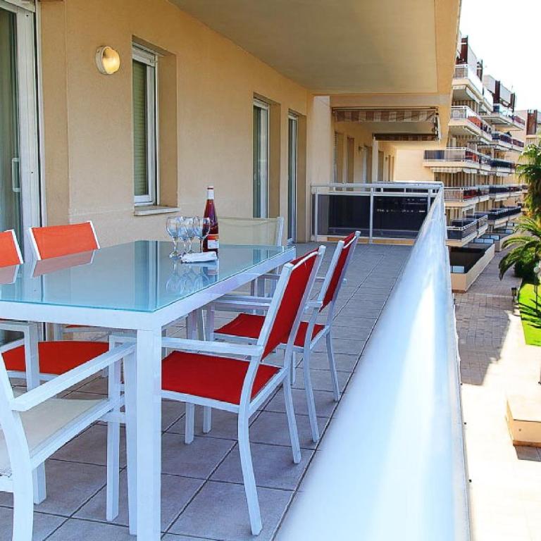 UHC Ventura Park Apartments - Apartamento de 3 dormitorios - 3