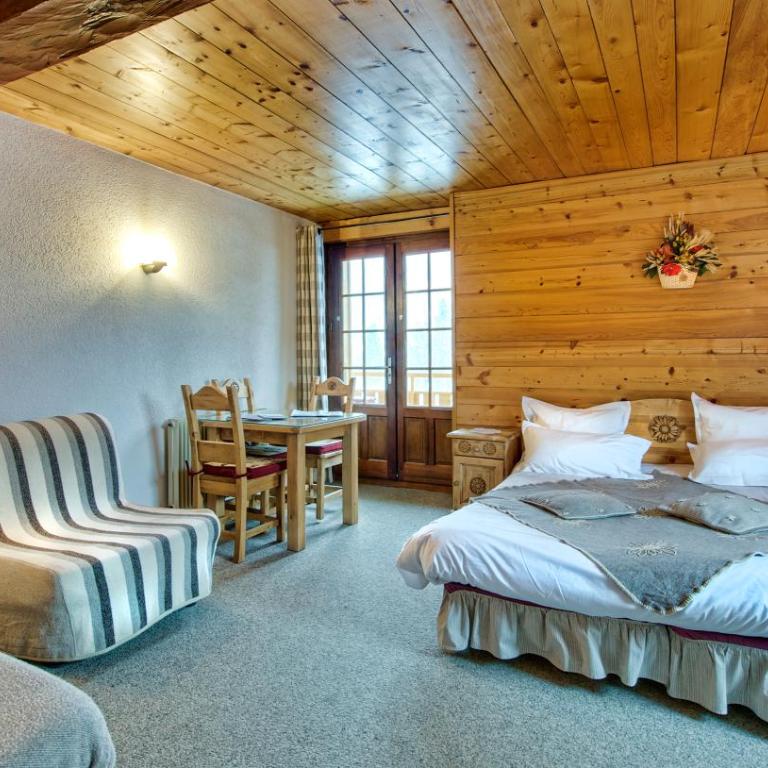 Alp'Hotel - Chambre Supérieure - 3 Personnes - 4