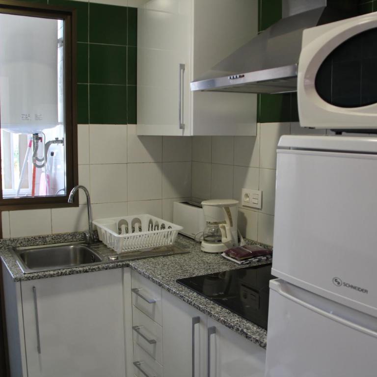 Apartamentos Amalia By Mc - Apartamento de 1 dormitorio con terraza (2 adultos) - 2