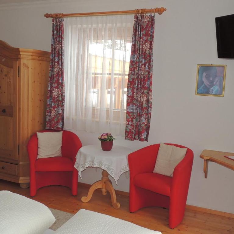 Pension Gatterer - Doppelzimmer mit Balkon - 2