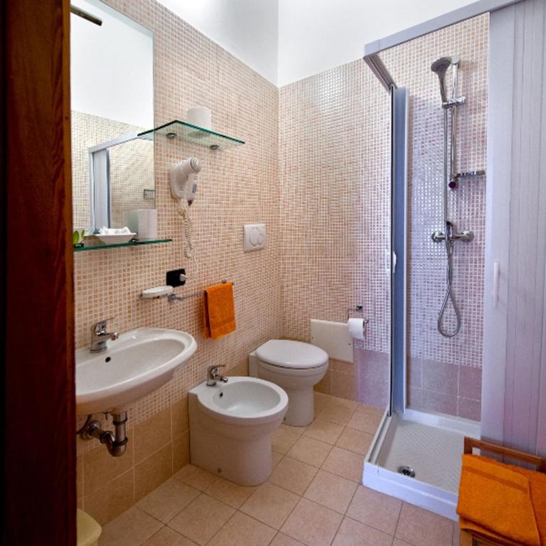 B&B Piazza 300mila - Habitación Doble - 1 o 2 camas - 4