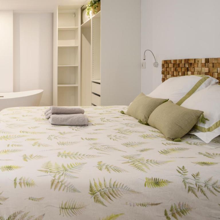 Romea Suites - Deluxe Apartment - 2