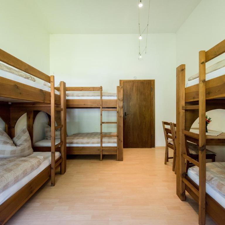 Pension Almhof Baumgarten - Familienzimmer mit Balkon - 3