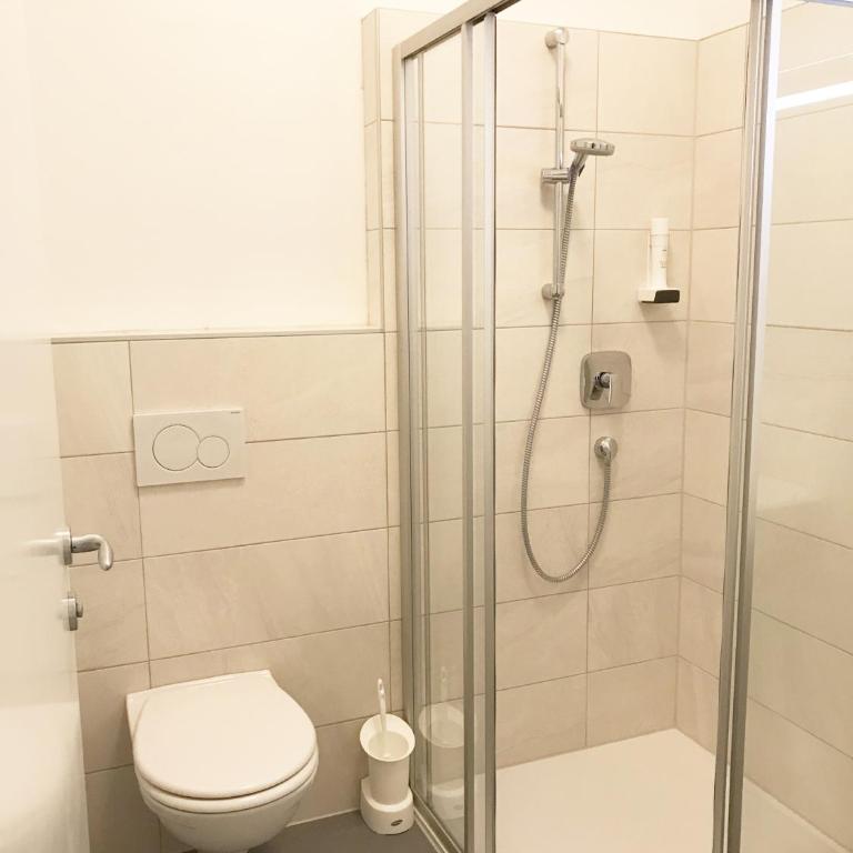 Manzoni Premium - Due Camere Matrimoniali Comunicanti con Bagno Privato - 2