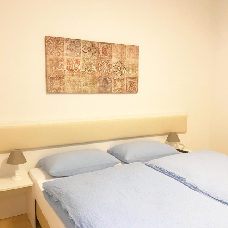 Manzoni Premium - Due Camere Matrimoniali Comunicanti con Bagno Privato - 4