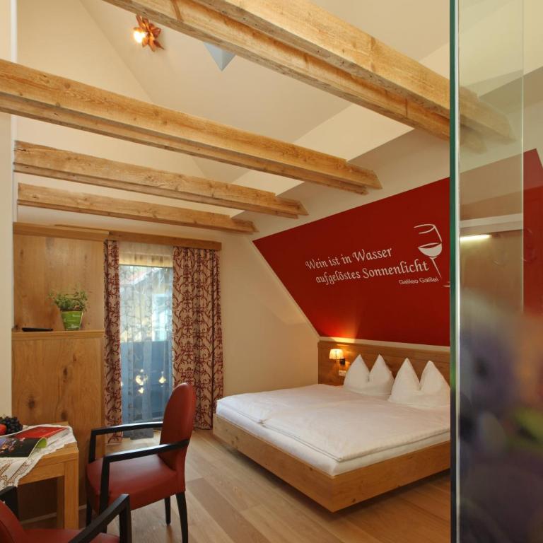 Weingut Essgut Schlafgut Sabathihof-Dillinger - Doppelzimmer - 2