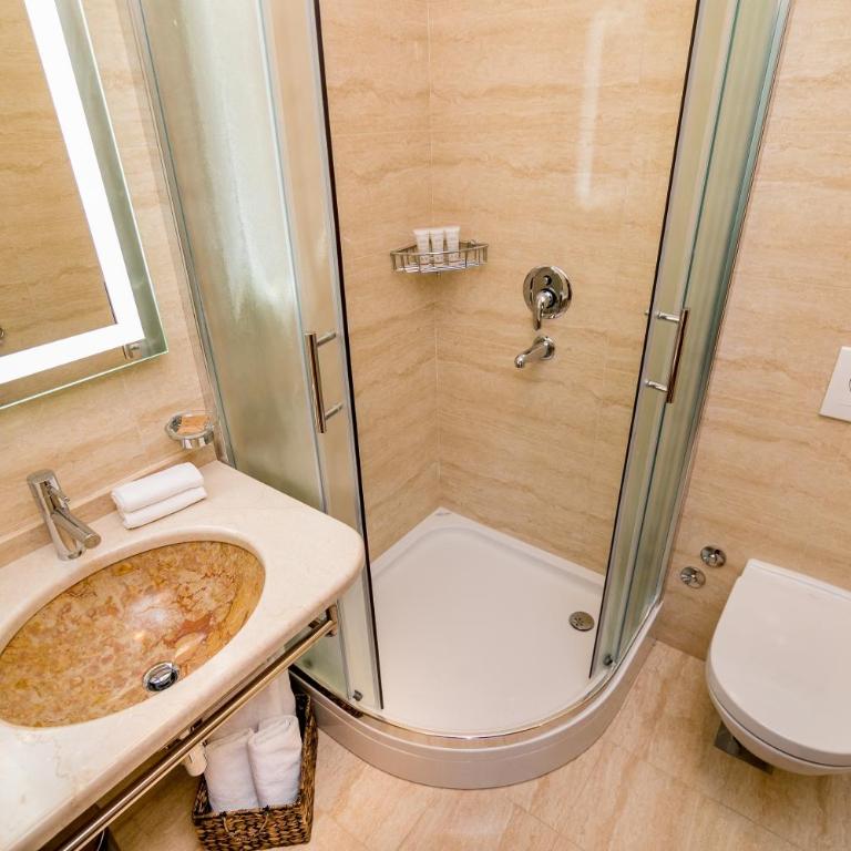 Hedera Residences - Kumbor - Deluxe One Bedroom Apartment with Balcony and Sea View - 19