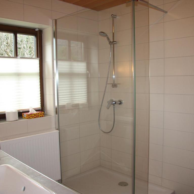 Landhaus Seehof - Doppelzimmer mit Gartenblick - 3
