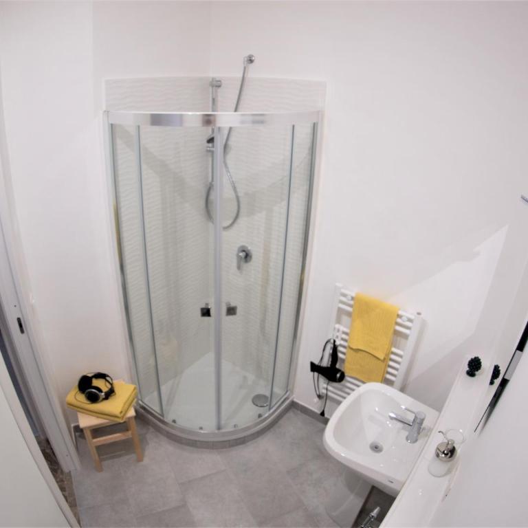 Be Central Rooms - Camera Matrimoniale/Doppia con Letti Singoli con Bagno - 6