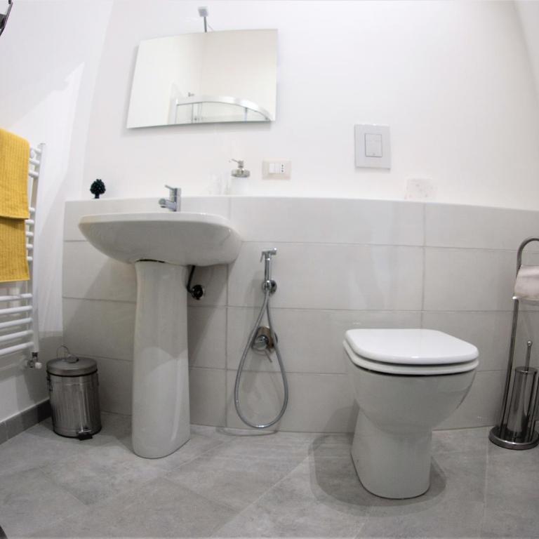 Be Central Rooms - Camera Matrimoniale/Doppia con Letti Singoli con Bagno - 7