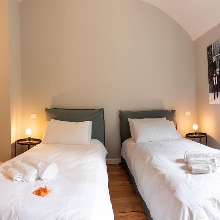 Comfort For Groups & Families in city center - Apartment - 10