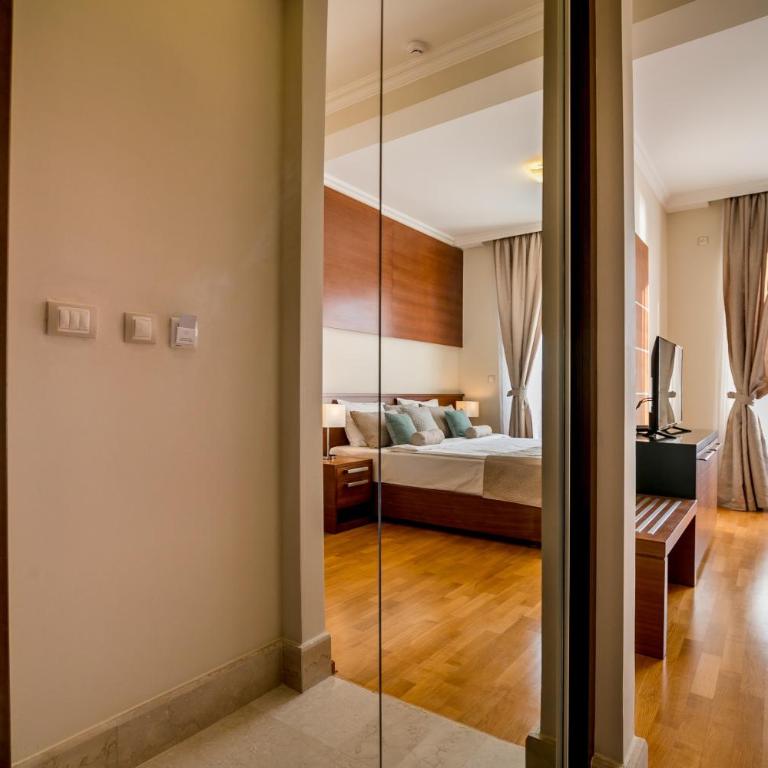 Hedera Residences - Kumbor - Deluxe Double Room with Side Sea View - 7