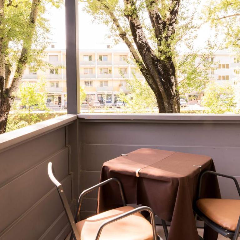Flora Hotel & Suites - Chambre Double ou Lits Jumeaux - 2
