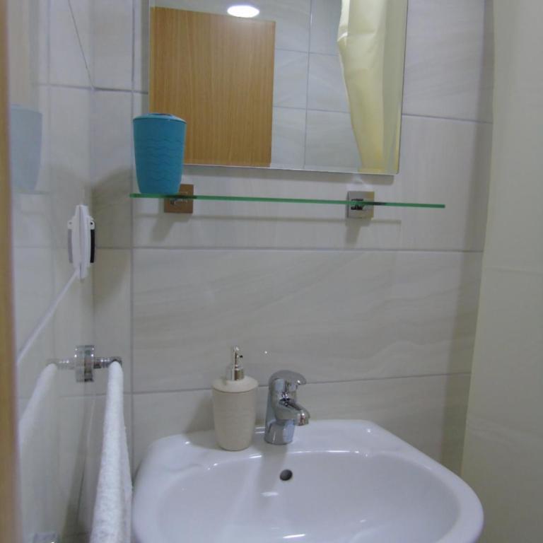 Apartments Marysol - Studio Apartment with Sea View - 15