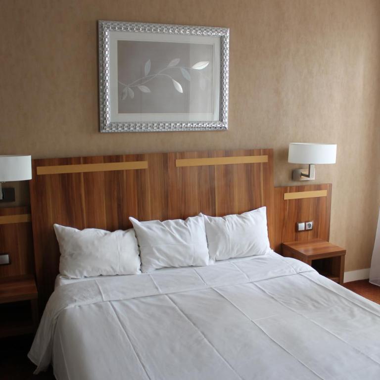 Hotel The Originals du Grand Monarque Nantes Gare - Chambre Double Confort - 2