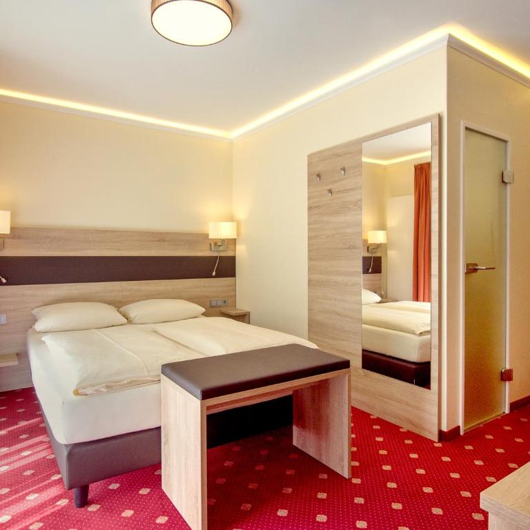 Hotel Kriemhild am Hirschgarten - Doppelzimmer - 2