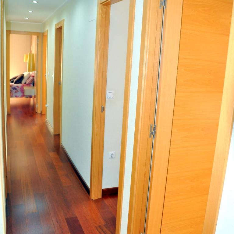 Los Balcones de Pere - Apartment - 11