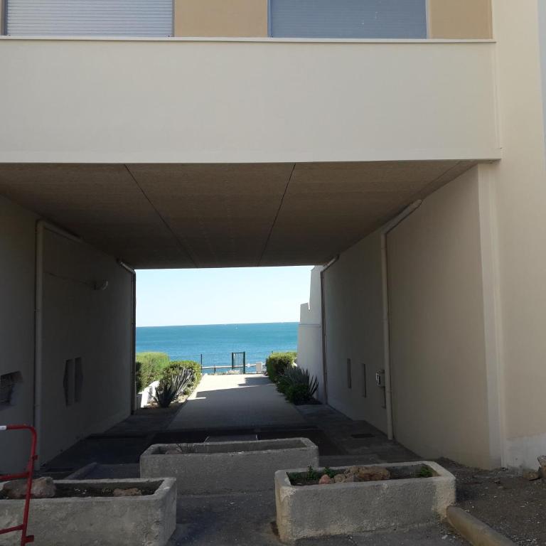 LA CORNICHE SETE 15 Rue de Savoie - Superior Studio - 13