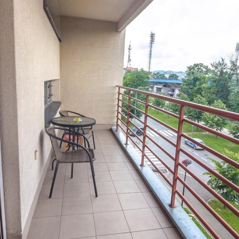 Stan na Dan Banja Luka - Apartman sa Terasom - 14