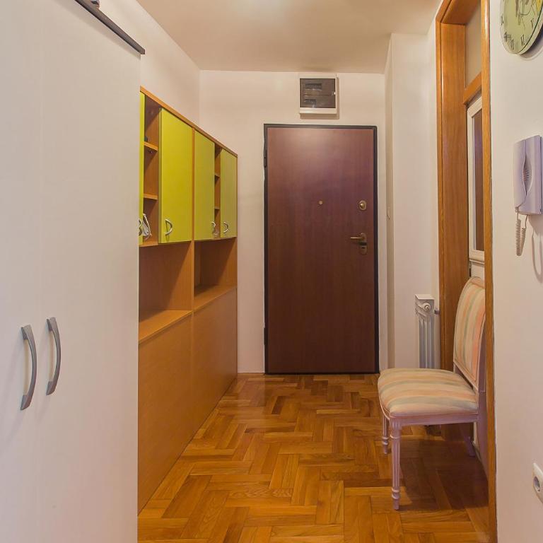 Stan na Dan Banja Luka - Apartman sa Terasom - 22