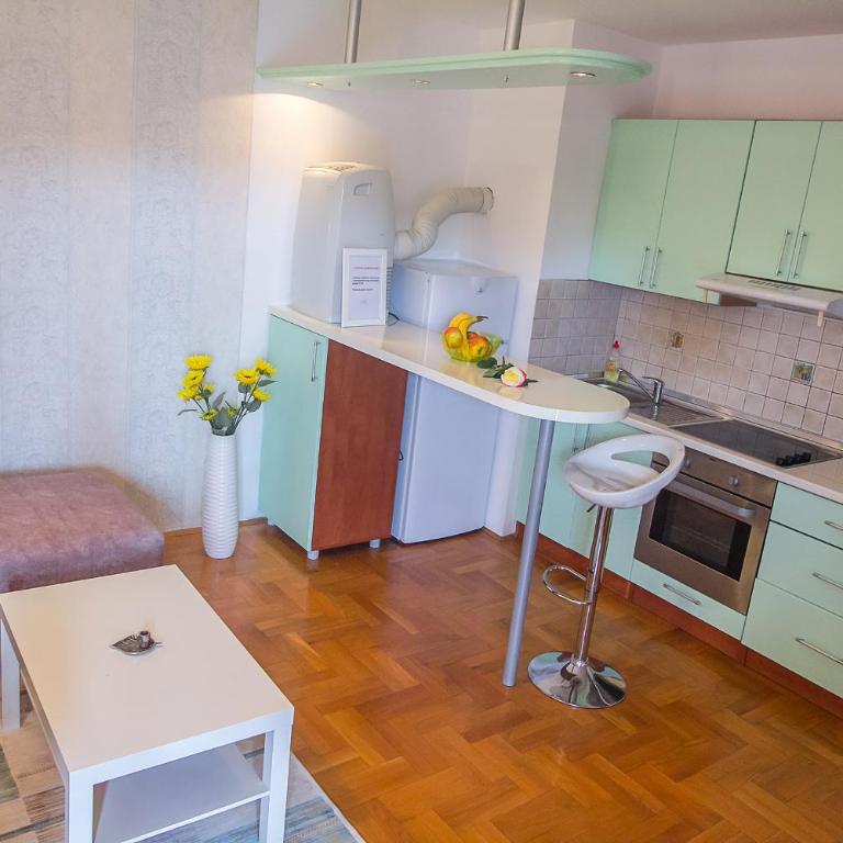 Stan na Dan Banja Luka - Apartman sa Terasom - 24