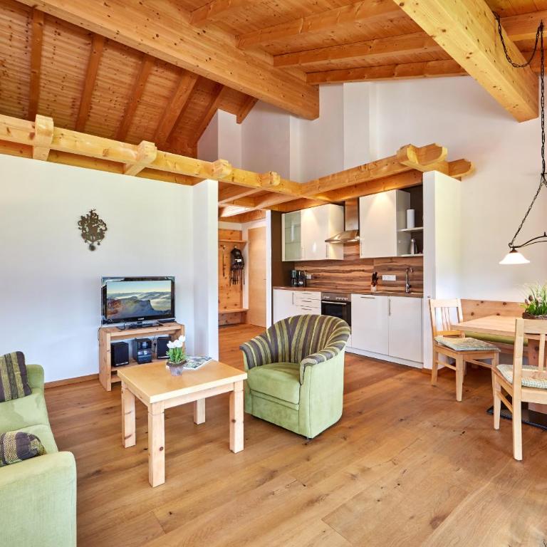 Ferienhaus Alpinissimo - Apartment mit Poolblick - 2