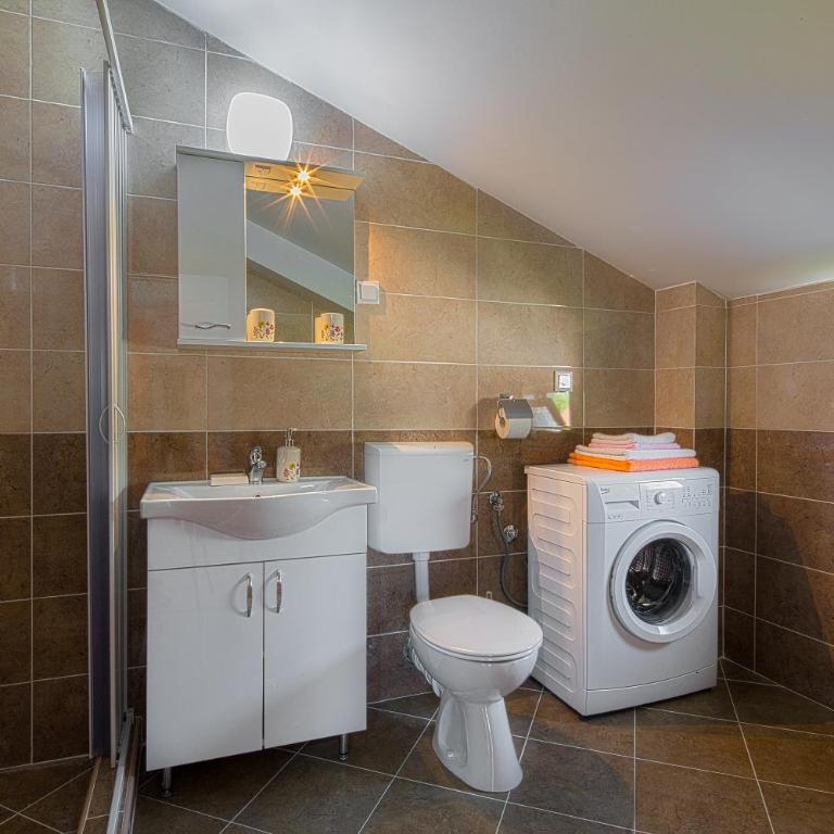 Beluga - One-Bedroom Apartment - 4
