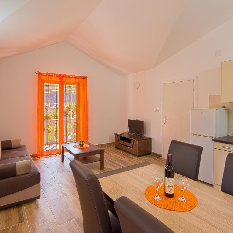 Beluga - One-Bedroom Apartment - 11