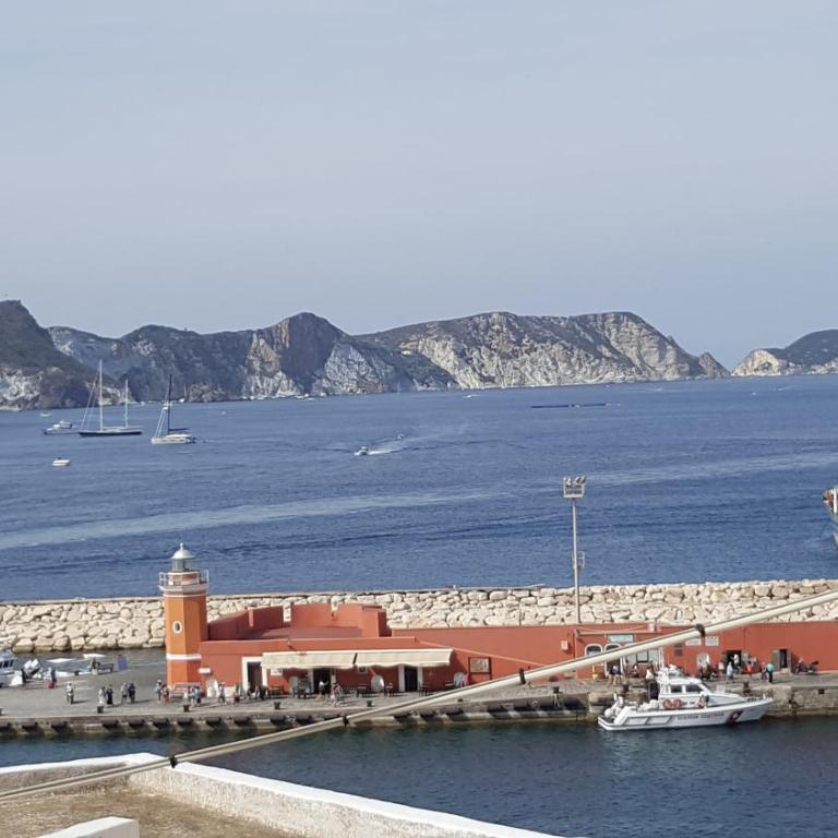 Agenzia Aprea Appartamenti - Appartamento con 1 Camera da Letto e Vista Mare - 4