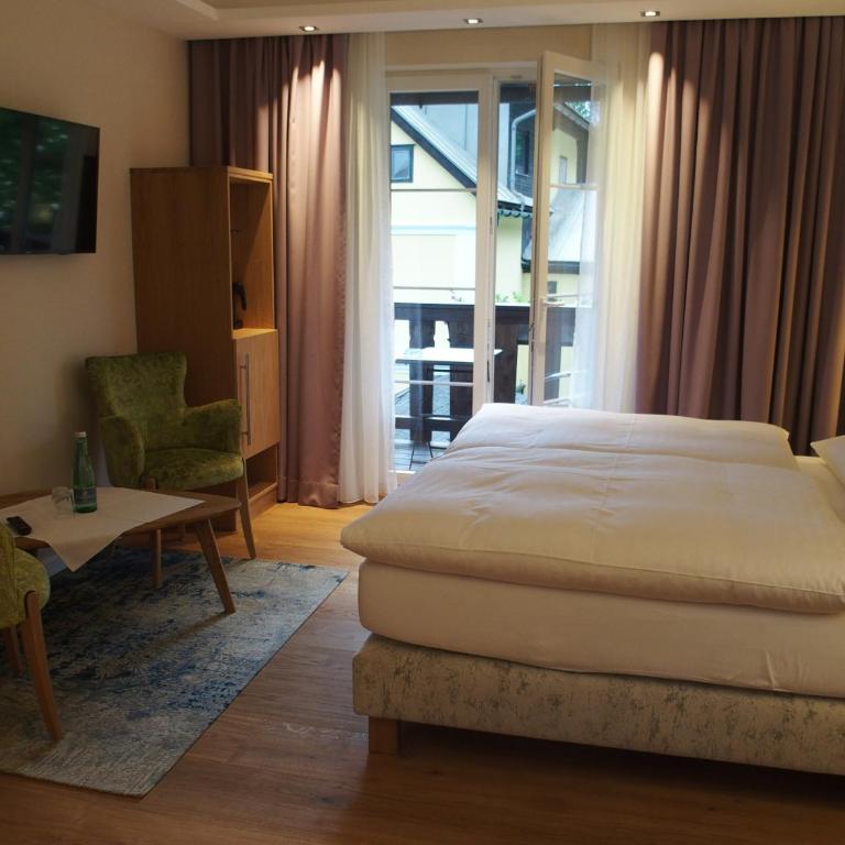 Pension Alpenhof - Deluxe Doppelzimmer mit Balkon - 3