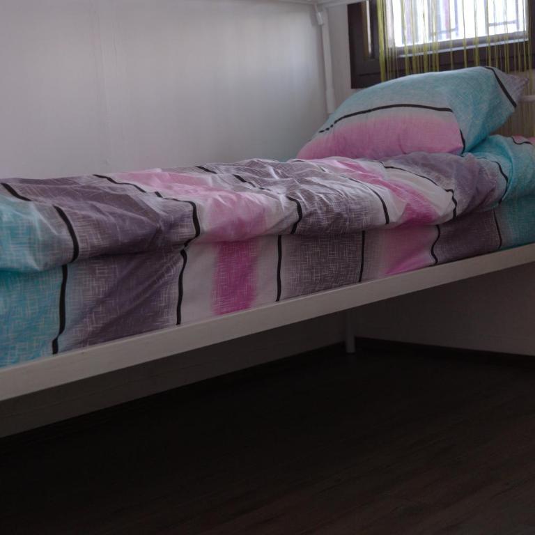Hostel Belgrade Shungit Dragana Jeftića br 10 - Četvorokrevetna Soba - 1