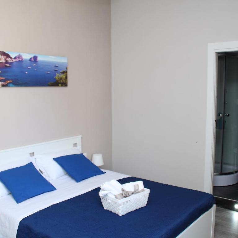 B&B Materdei 14 - Camera Tripla con Bagno Privato - 1