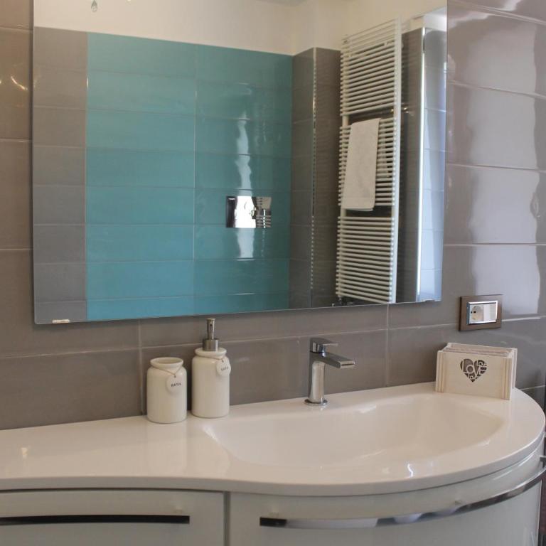 HomeAway Salerno - Suite con 2 Camere da Letto - 1