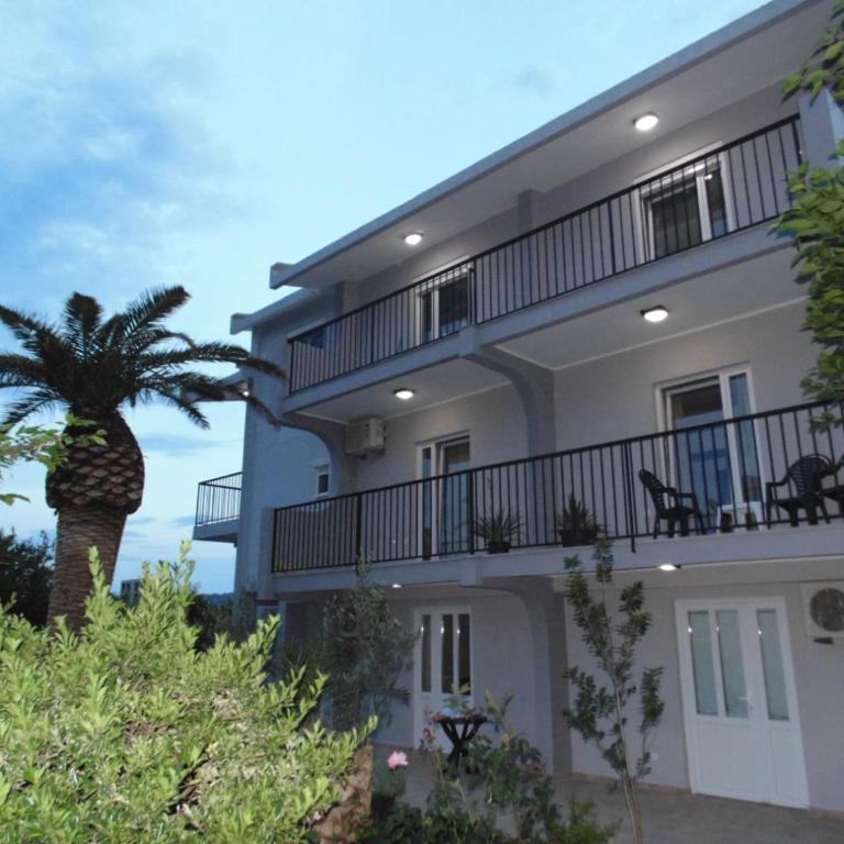 Apartments Macaso - Apartman sa Pogledom na Vrt - 2