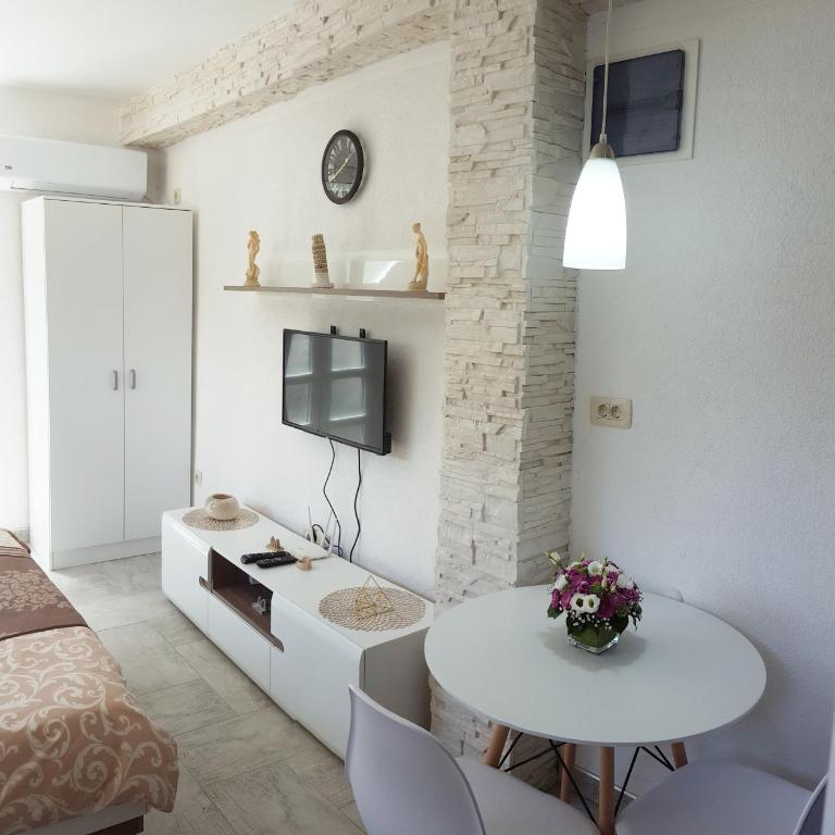 Apartments "4You" - Apartment - 7