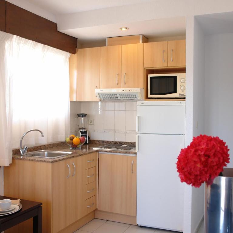 Palmera Beach - Apartamento de 2 dormitorios con terraza (5 adultos) - 8